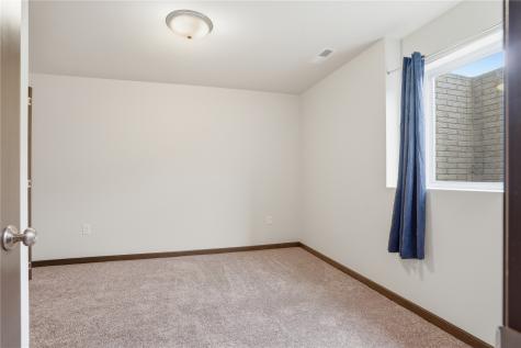 904 Crescent View NE Cedar Rapids IA 52402