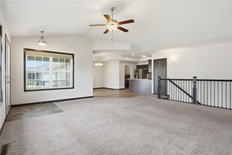 904 Crescent View NE Cedar Rapids IA 52402