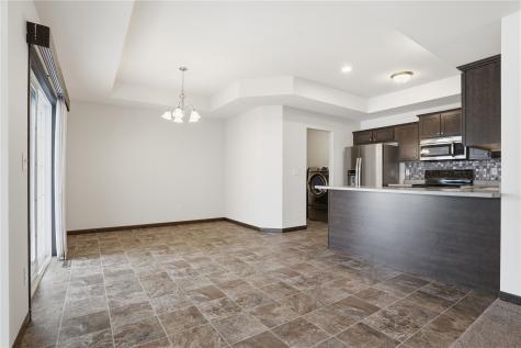 904 Crescent View NE Cedar Rapids IA 52402