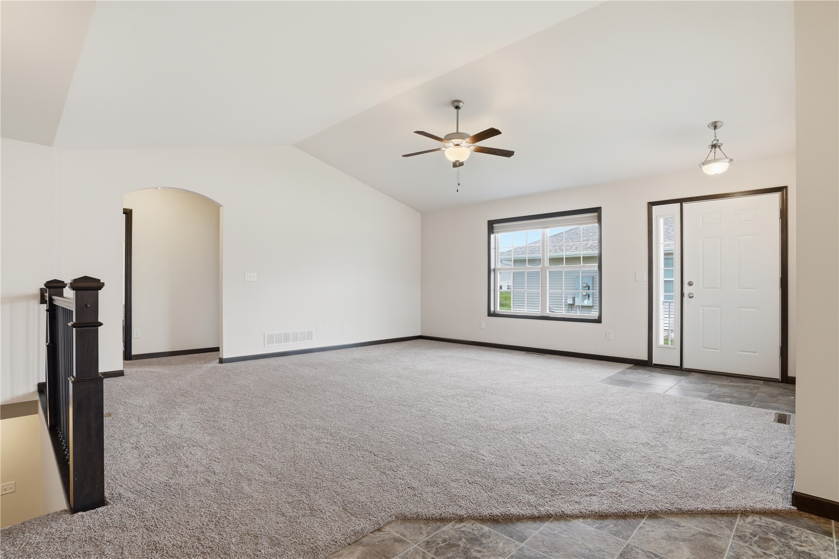 904 Crescent View NE Cedar Rapids IA 52402
