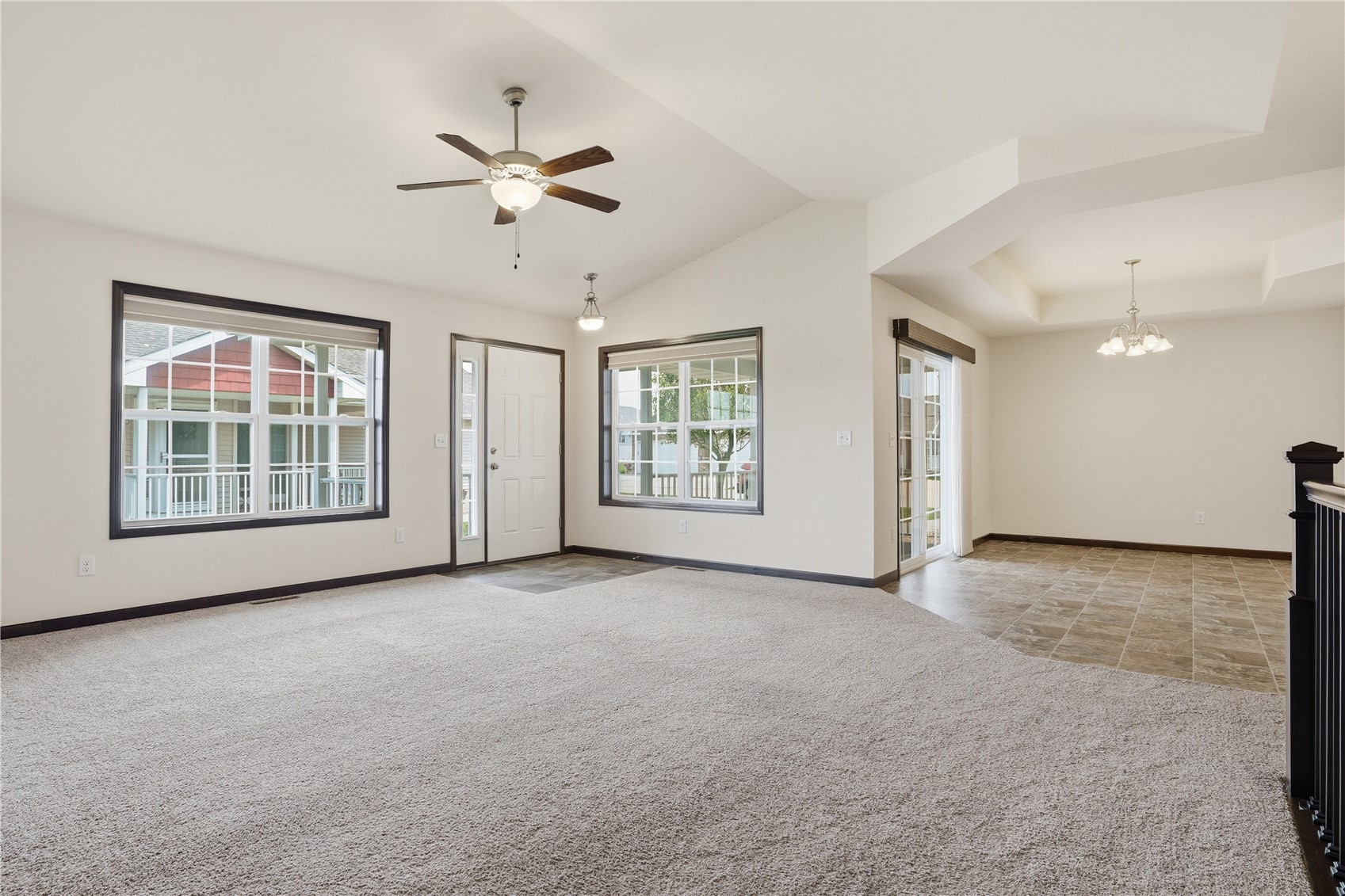 904 Crescent View NE Cedar Rapids IA 52402
