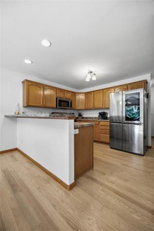452 N Mckenzie Lane North Liberty IA 52317