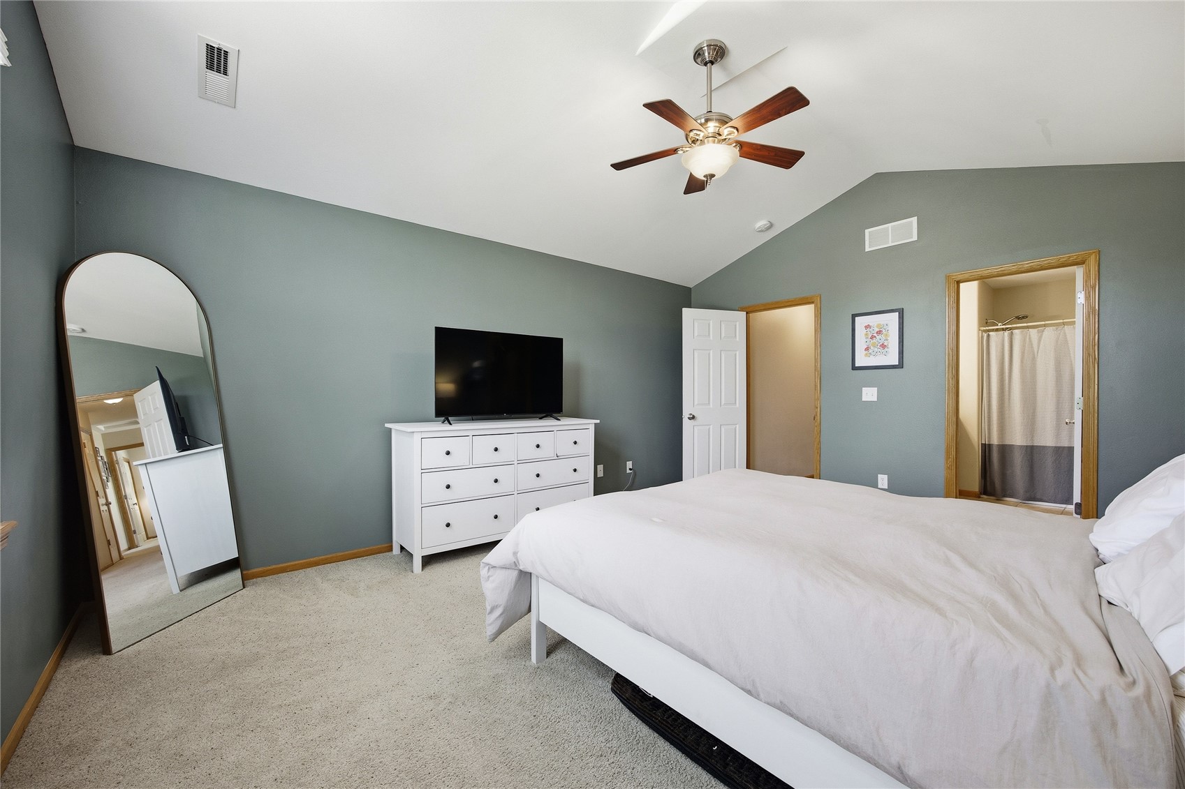 452 N Mckenzie Lane North Liberty IA 52317