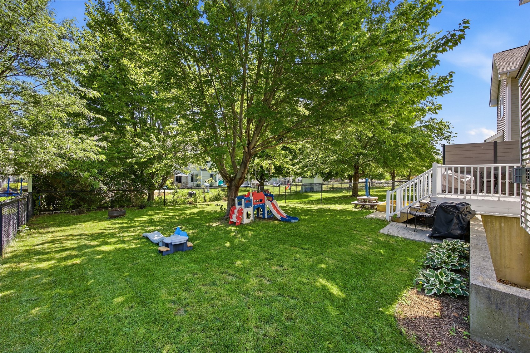 452 N Mckenzie Lane North Liberty IA 52317