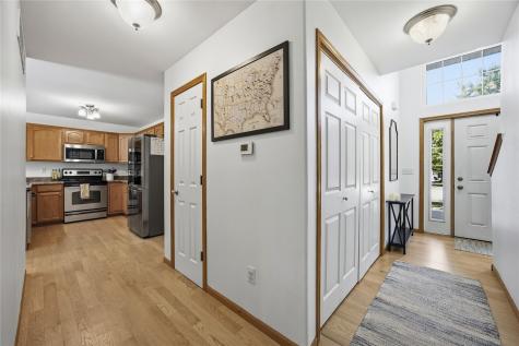 452 N Mckenzie Lane North Liberty IA 52317