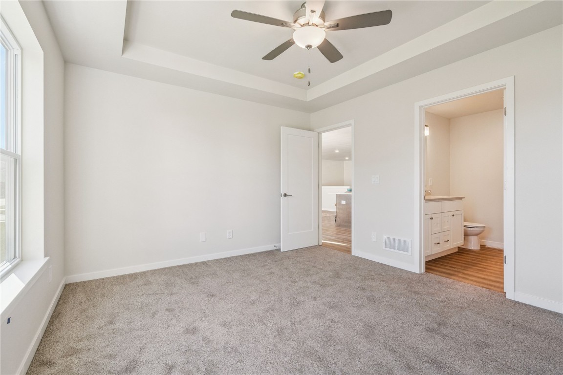 7106 Waterview Drive SW Cedar Rapids IA 52404