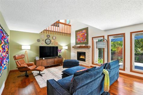 725 East Post Court Cedar Rapids IA 52403