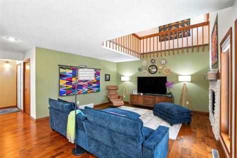 725 East Post Court Cedar Rapids IA 52403