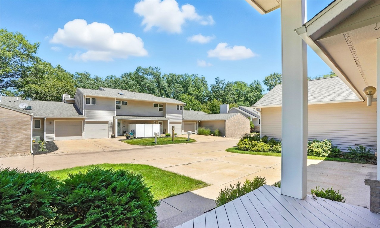 725 East Post Court Cedar Rapids IA 52403