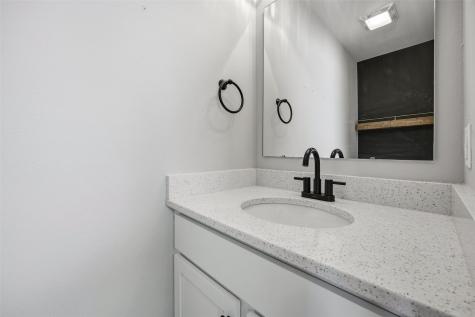 1110 Leann Circle North Liberty IA 52317