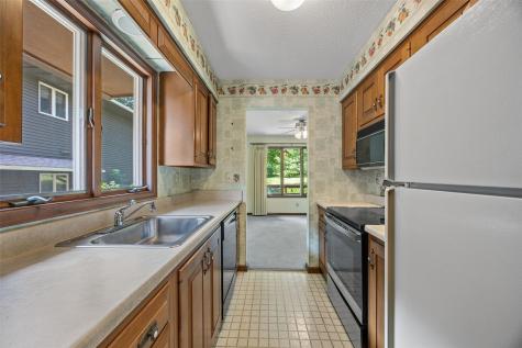 1723 Pikes Peak Court NE Cedar Rapids IA 52402