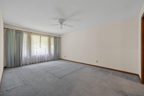 1723 Pikes Peak Court NE Cedar Rapids IA 52402
