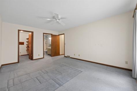 1723 Pikes Peak Court NE Cedar Rapids IA 52402