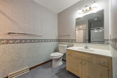 1723 Pikes Peak Court NE Cedar Rapids IA 52402