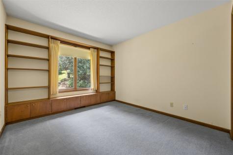 1723 Pikes Peak Court NE Cedar Rapids IA 52402