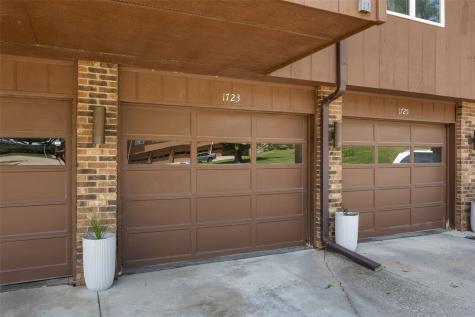 1723 Pikes Peak Court NE Cedar Rapids IA 52402