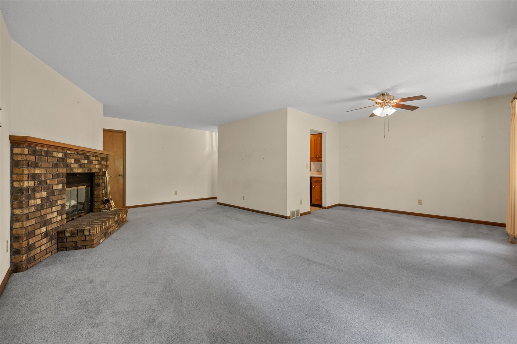 1723 Pikes Peak Court NE Cedar Rapids IA 52402