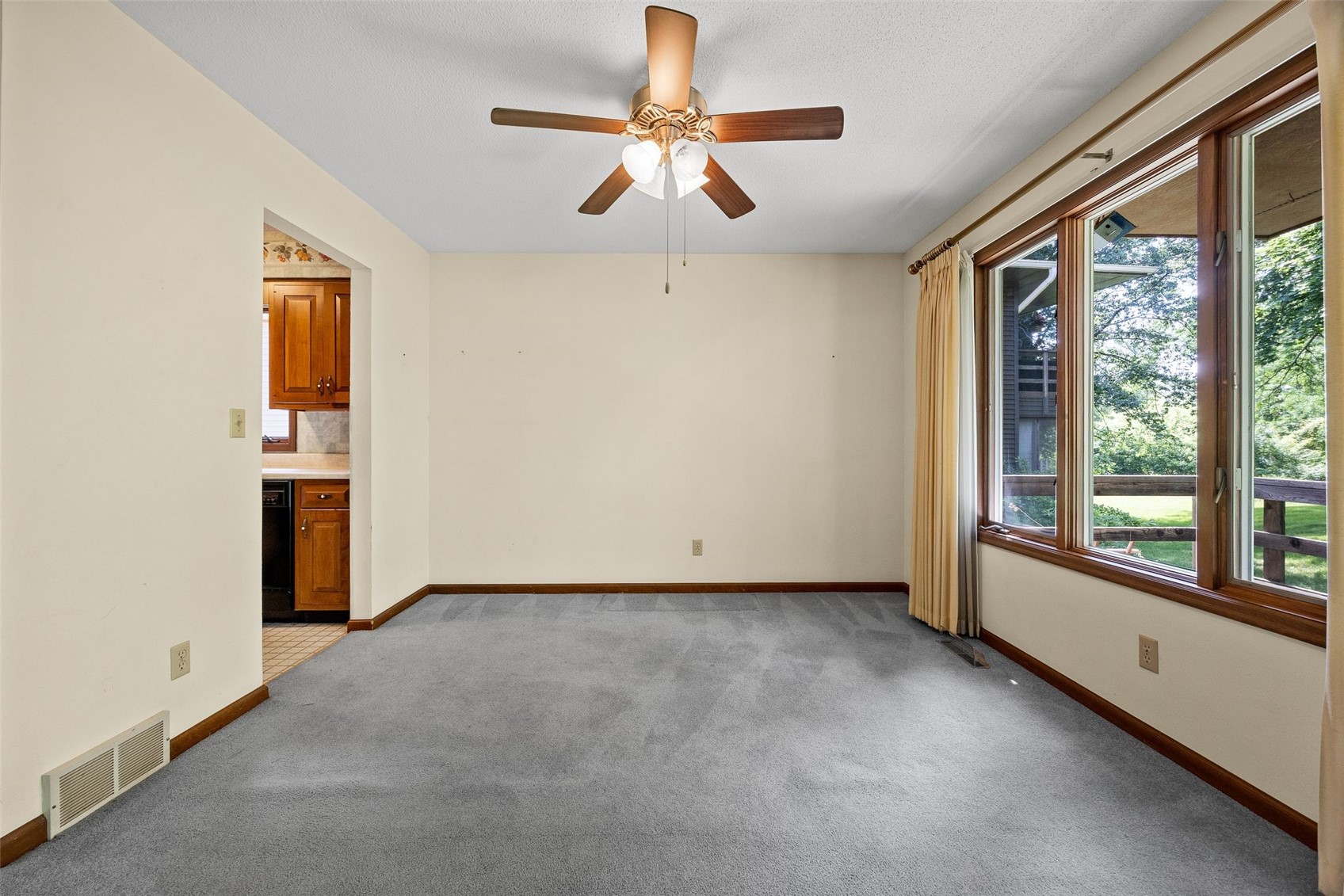 1723 Pikes Peak Court NE Cedar Rapids IA 52402