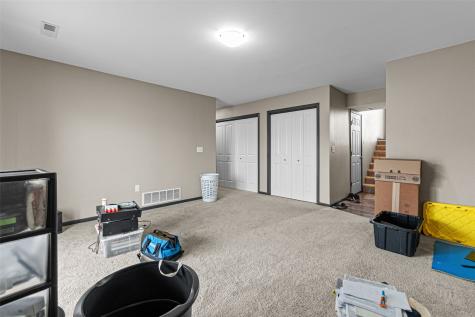 372 Tanglewood Drive Solon IA 52333