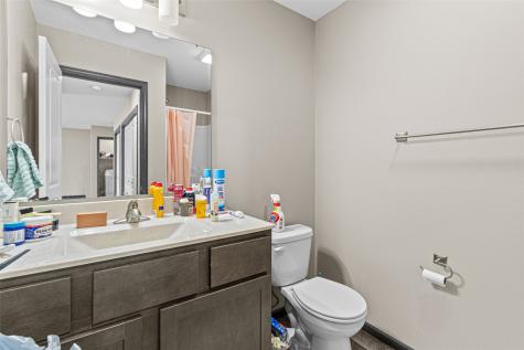 372 Tanglewood Drive Solon IA 52333