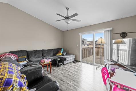 372 Tanglewood Drive Solon IA 52333