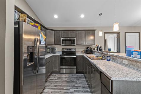 372 Tanglewood Drive Solon IA 52333