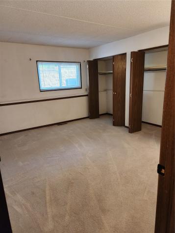 2955 Bowling Street SW Cedar Rapids IA 52404