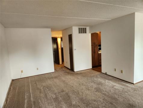 2955 Bowling Street SW Cedar Rapids IA 52404