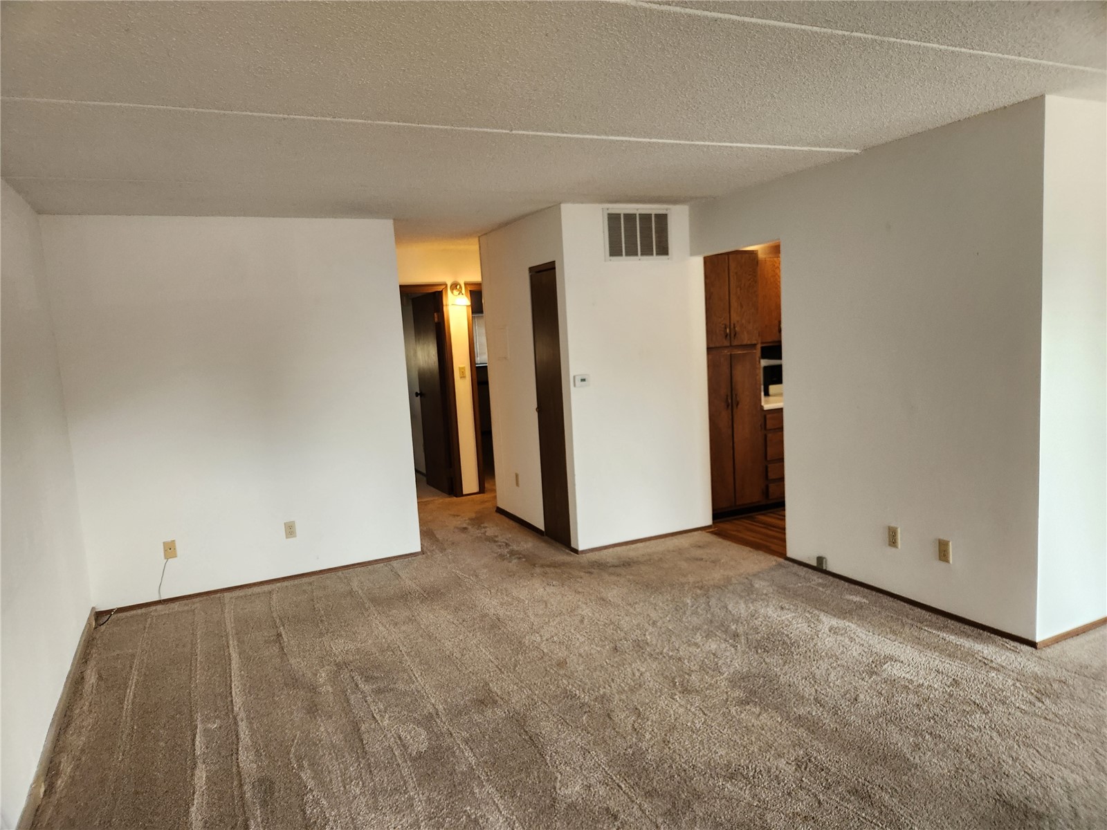 2955 Bowling Street SW Cedar Rapids IA 52404