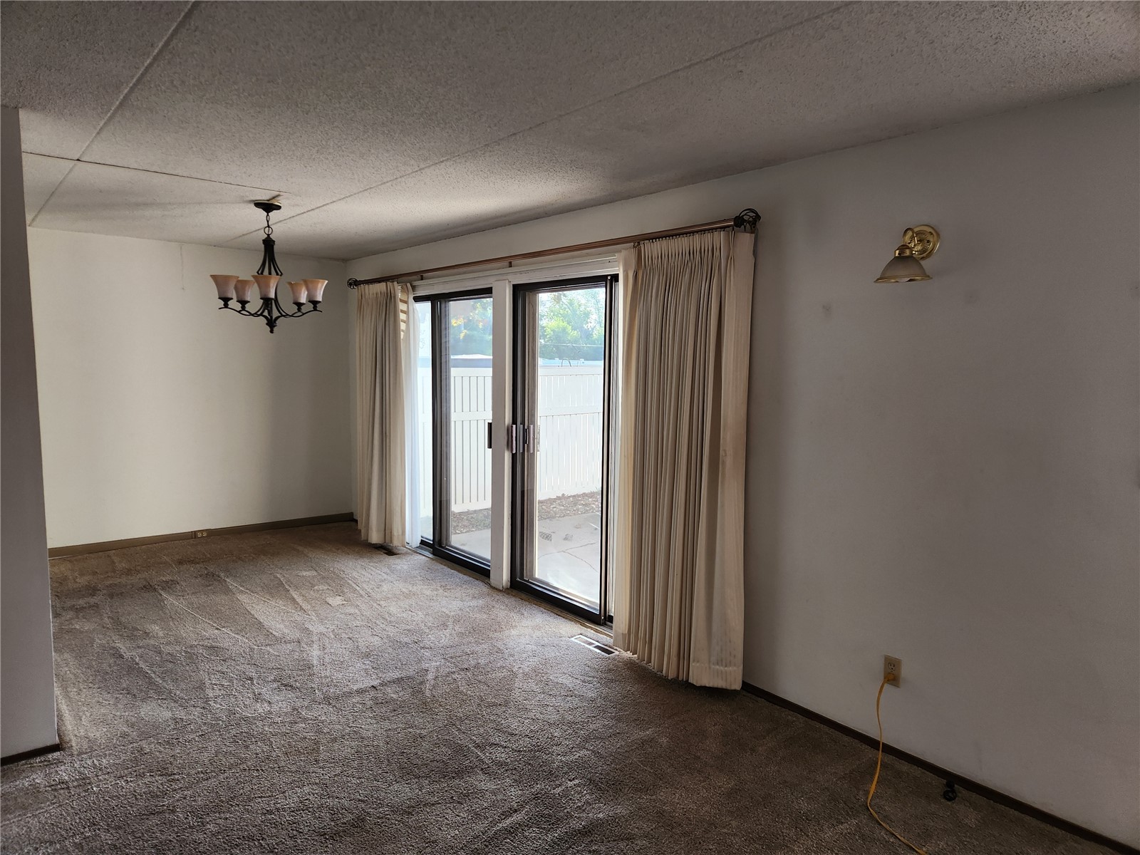2955 Bowling Street SW Cedar Rapids IA 52404