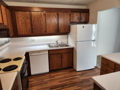 2955 Bowling Street SW Cedar Rapids IA 52404