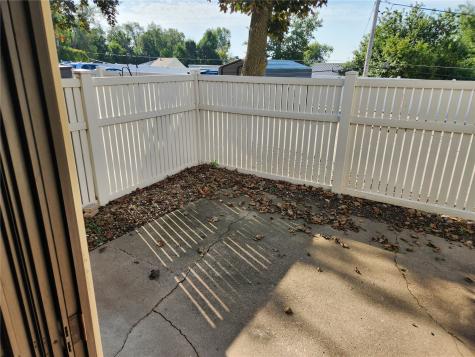 2955 Bowling Street SW Cedar Rapids IA 52404