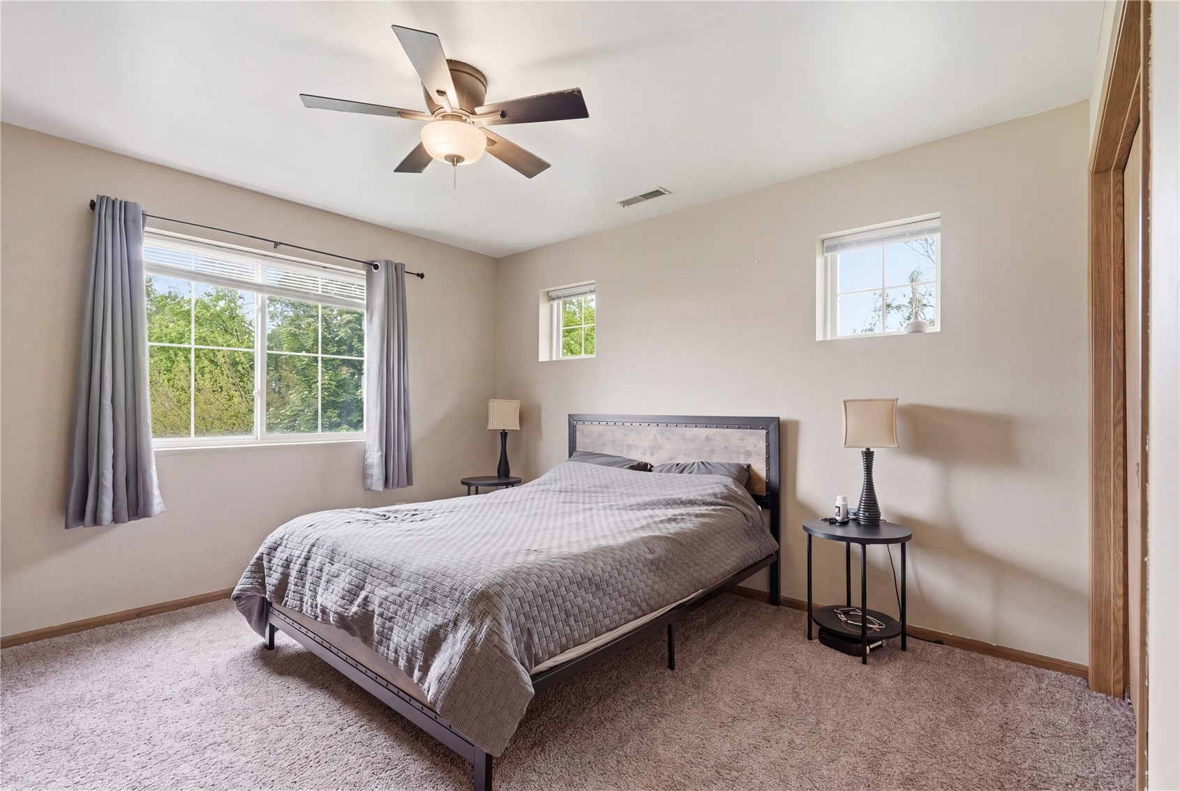 74 Miller Avenue SW Cedar Rapids IA 52404