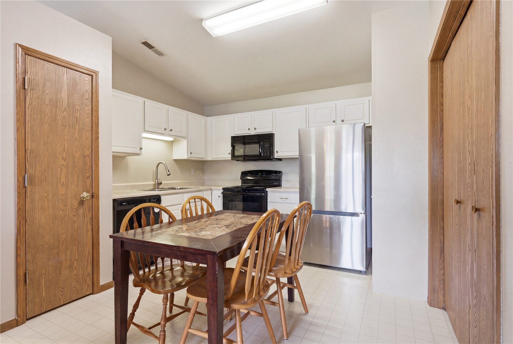 74 Miller Avenue SW Cedar Rapids IA 52404