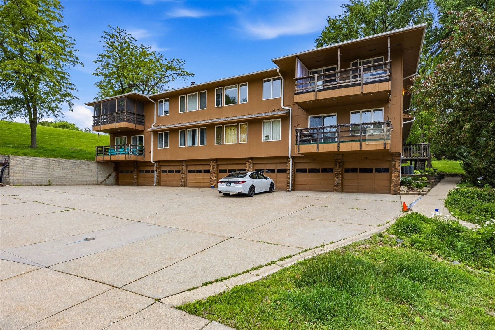 1734 Pikes Peak Court NE Cedar Rapids IA 52402