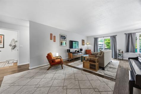 1734 Pikes Peak Court NE Cedar Rapids IA 52402