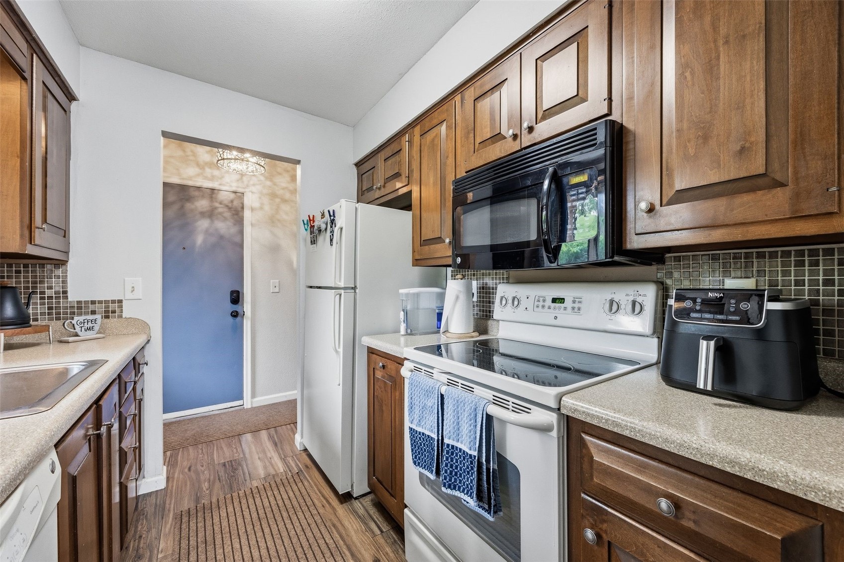 1734 Pikes Peak Court NE Cedar Rapids IA 52402