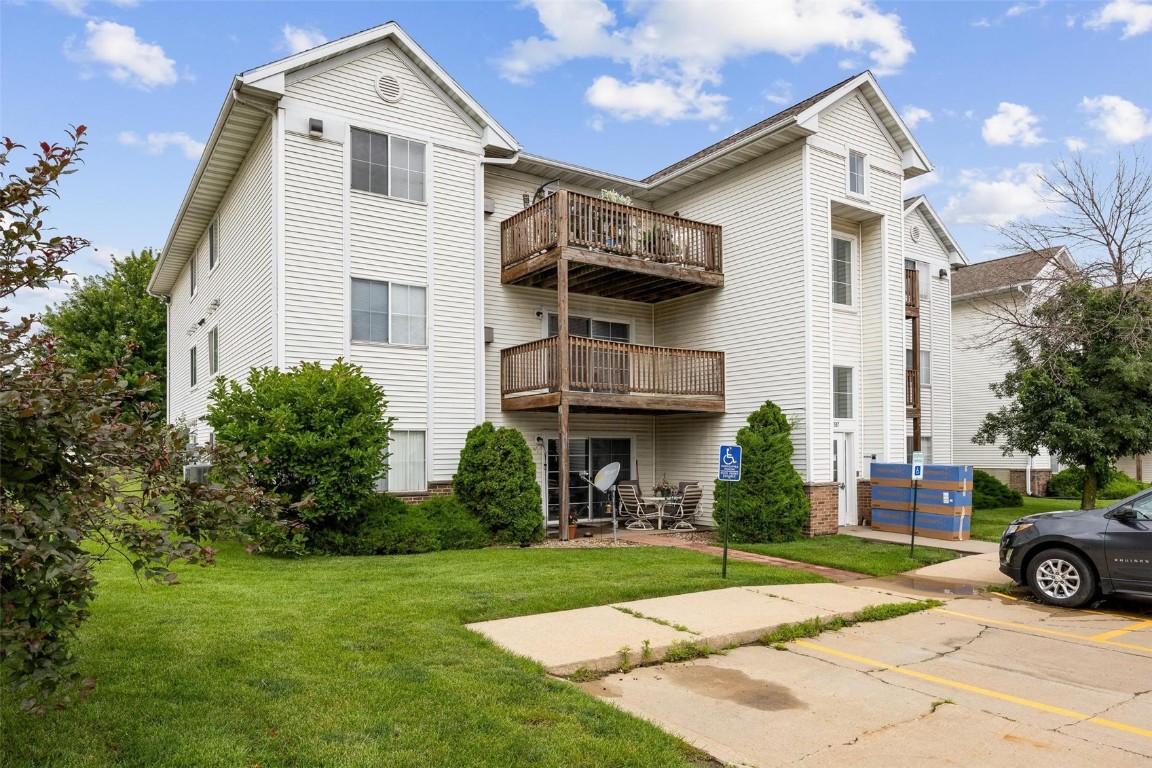 4517 1st Avenue SW Cedar Rapids IA 52405