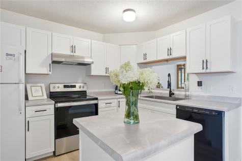 3820 Deer Valley Drive Marion IA 52302