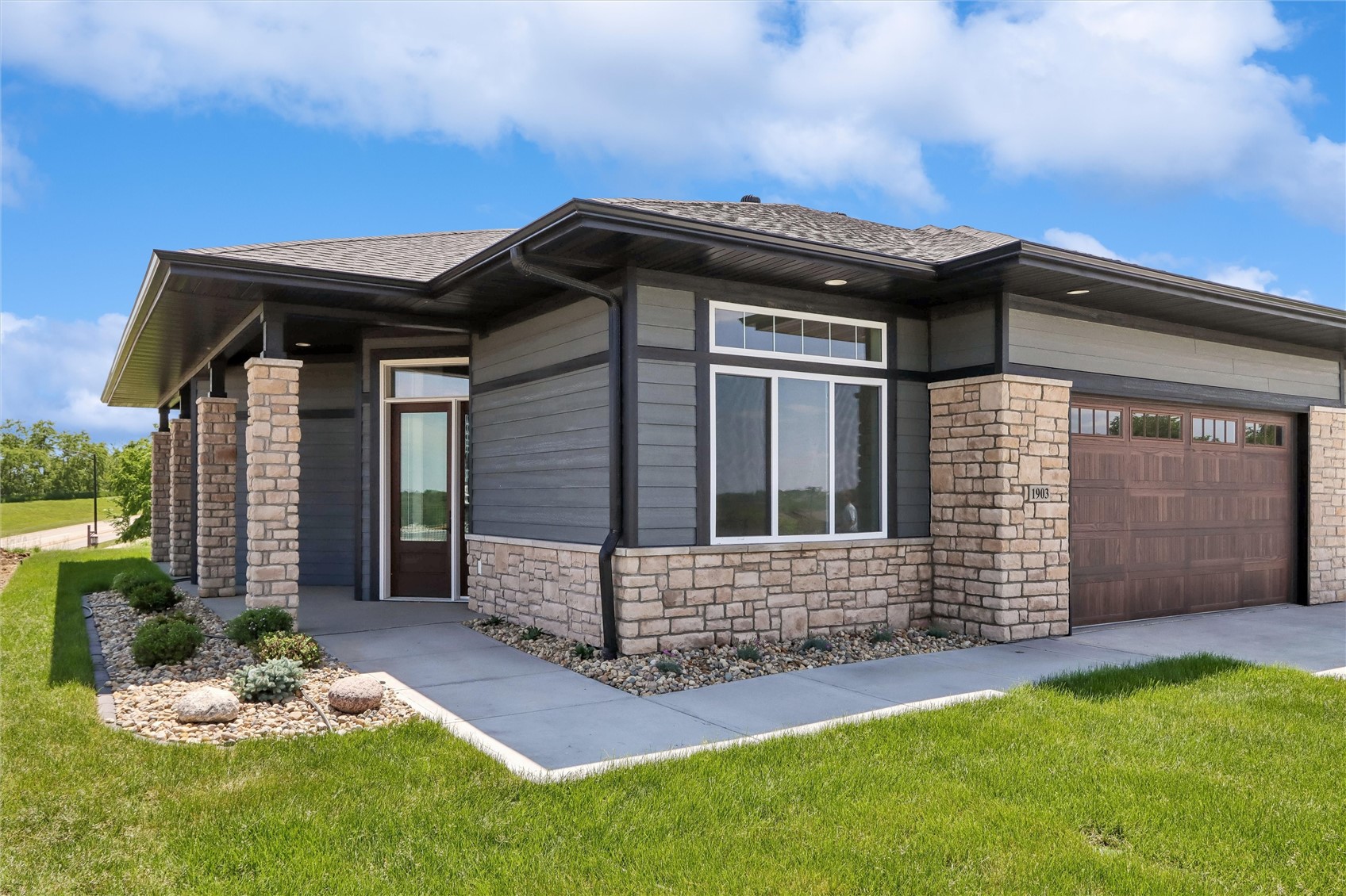 1903 Country Club Drive Coralville IA 52241