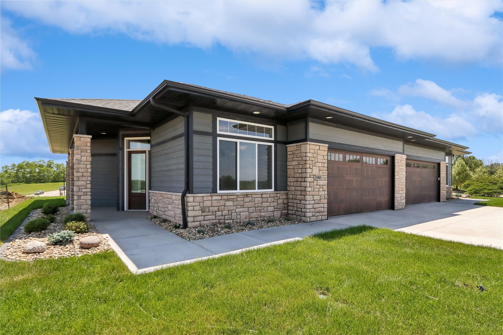 1903 Country Club Drive Coralville IA 52241