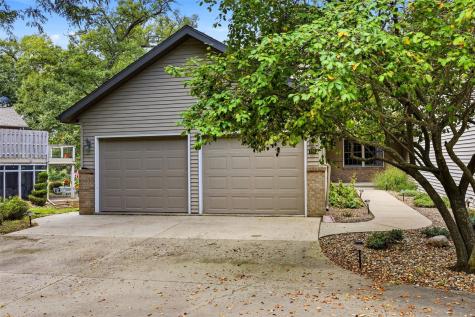 701 135th Drive Amana IA 52203