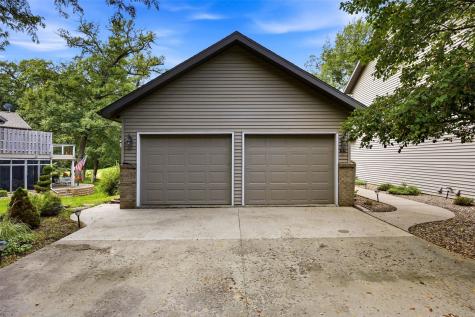 701 135th Drive Amana IA 52203