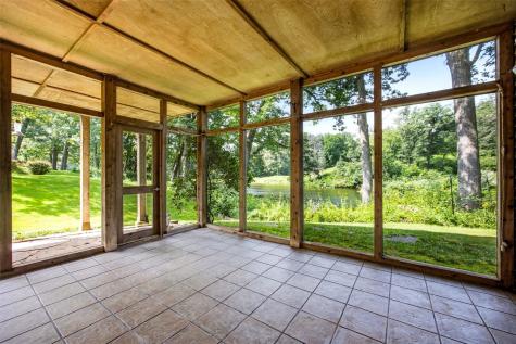 701 135th Drive Amana IA 52203