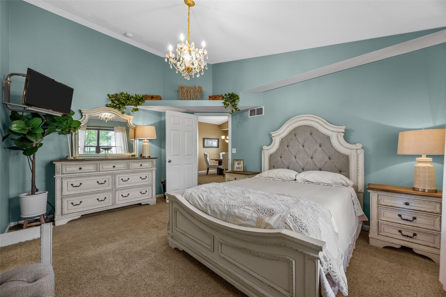 6620 Waterview Drive SW Cedar Rapids IA 52404