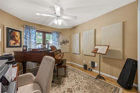 6620 Waterview Drive SW Cedar Rapids IA 52404