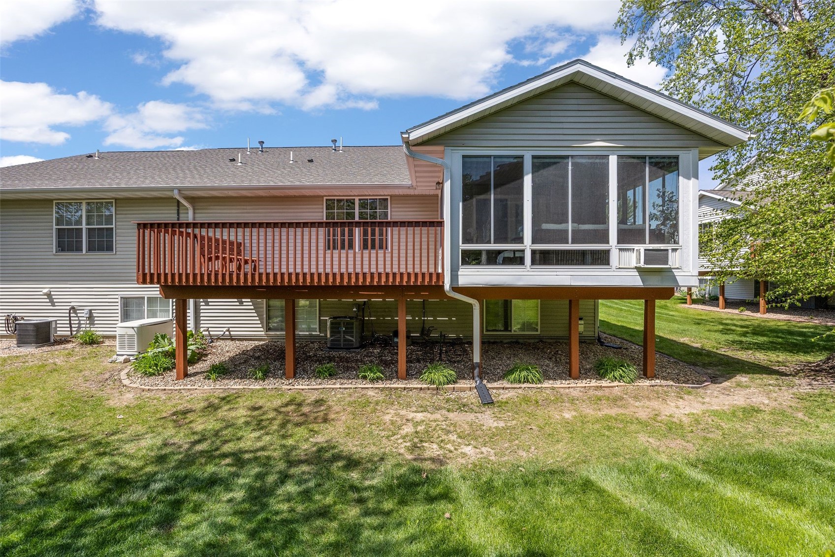 6620 Waterview Drive SW Cedar Rapids IA 52404