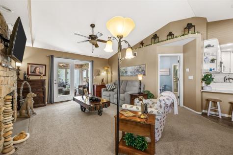 6620 Waterview Drive SW Cedar Rapids IA 52404