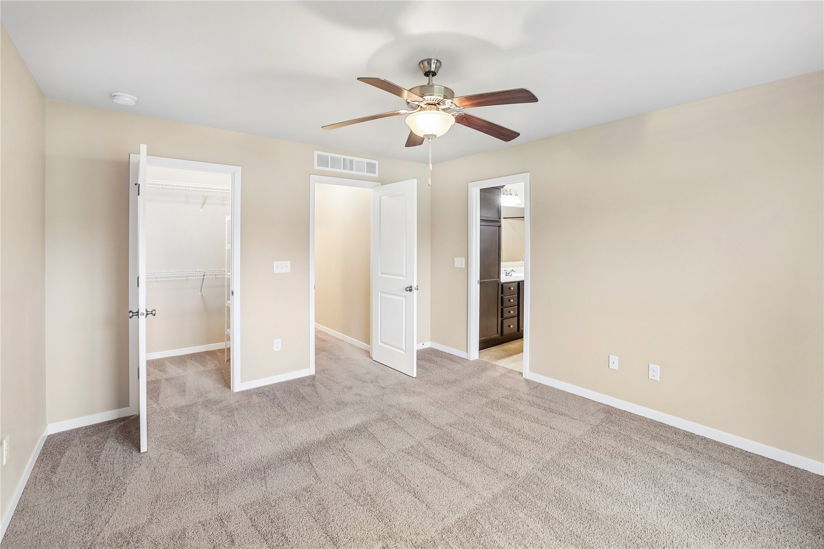 916 Jackson Street Tiffin IA 52340
