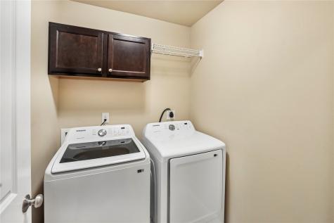 916 Jackson Street Tiffin IA 52340